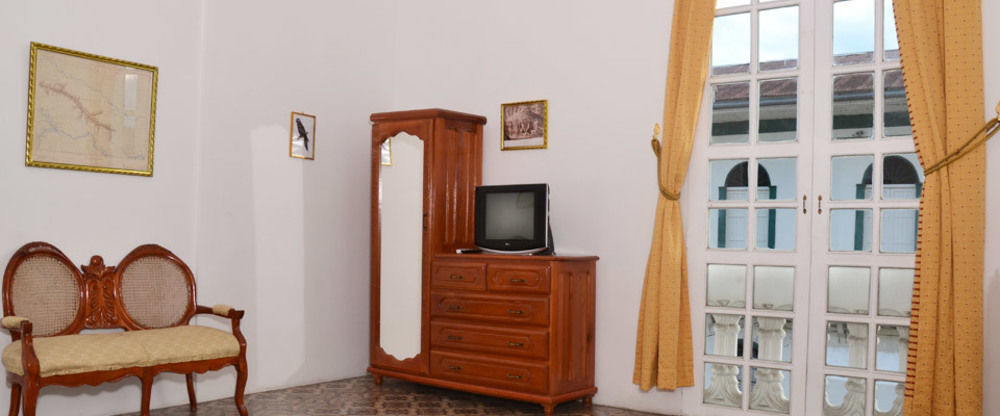Casa Morey Икитос Екстериор снимка
